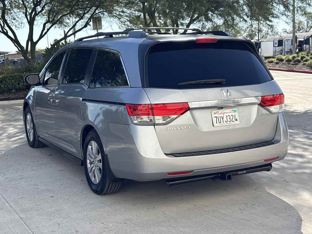 Photo 5 of this Honda Odyssey