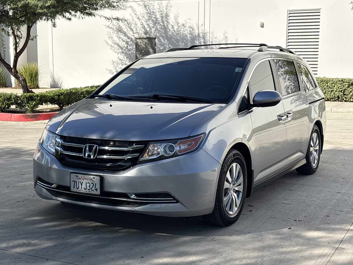 Photo 7 of this Honda Odyssey