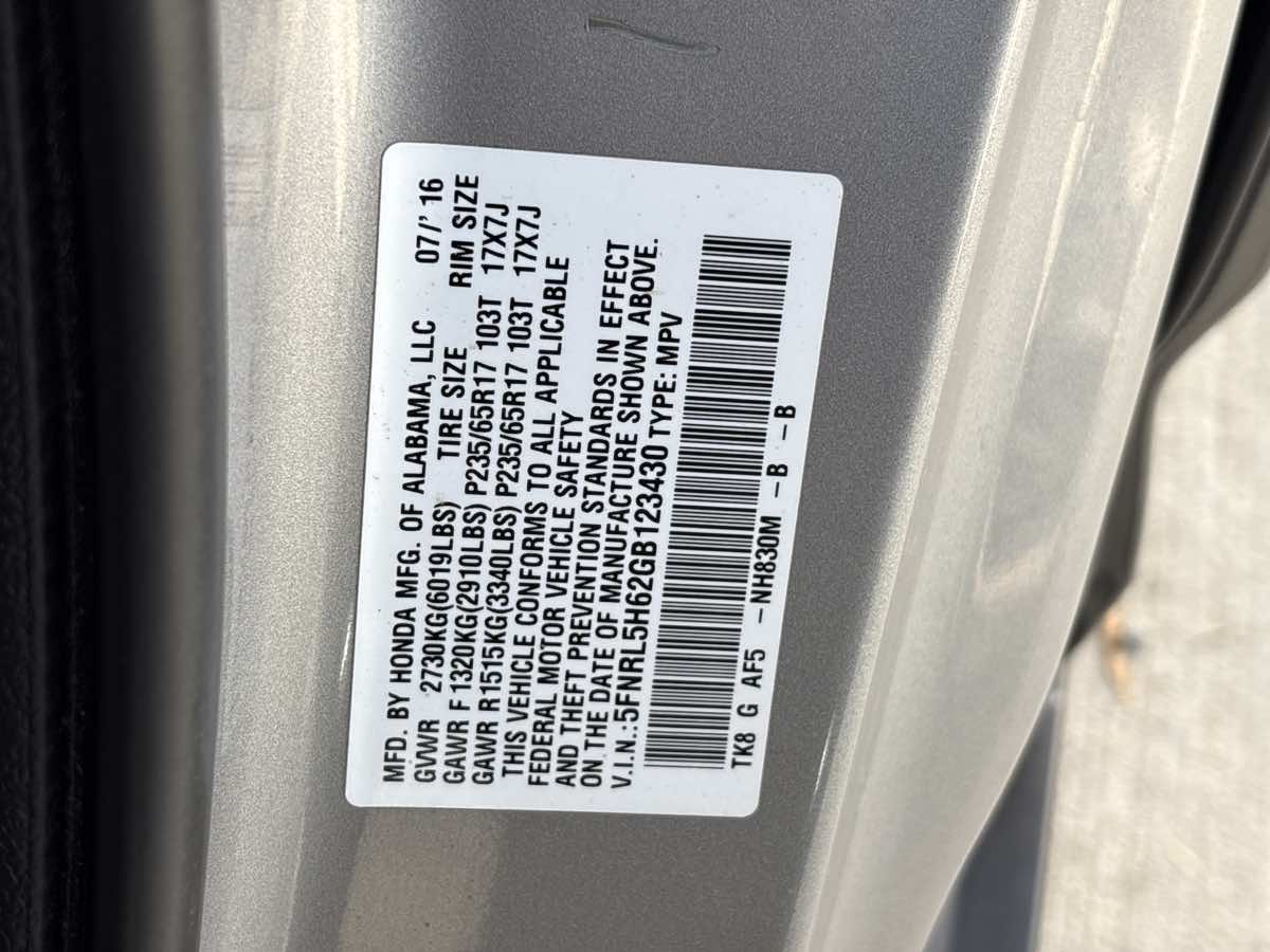 Photo 33 of this Honda Odyssey