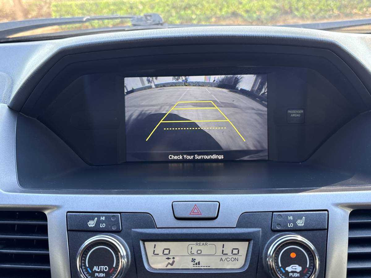 Photo 28 of this Honda Odyssey