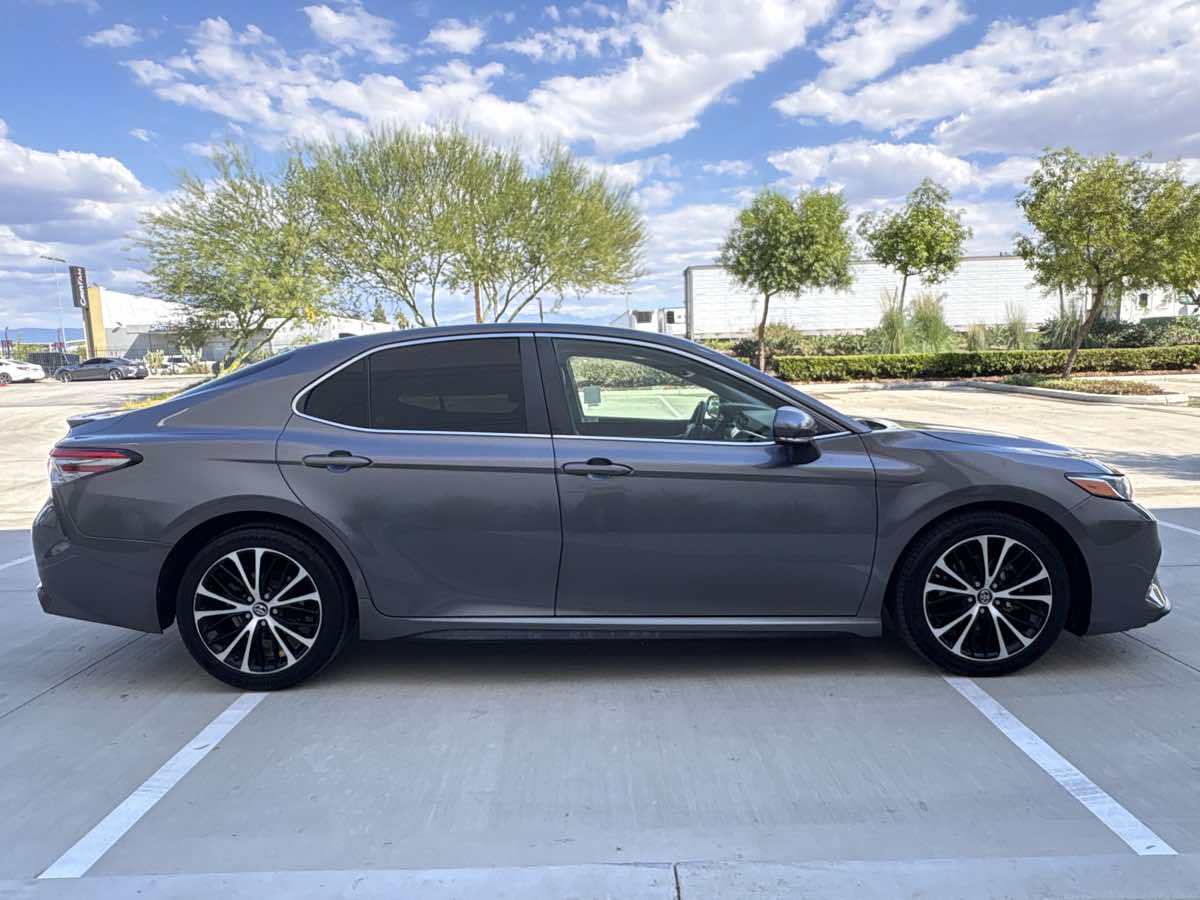 Photo 2 of this Toyota Camry