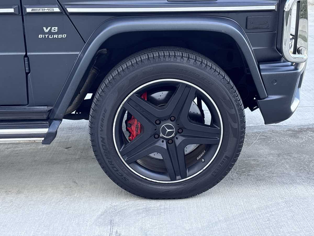 Photo 9 of this Mercedes-Benz G 63