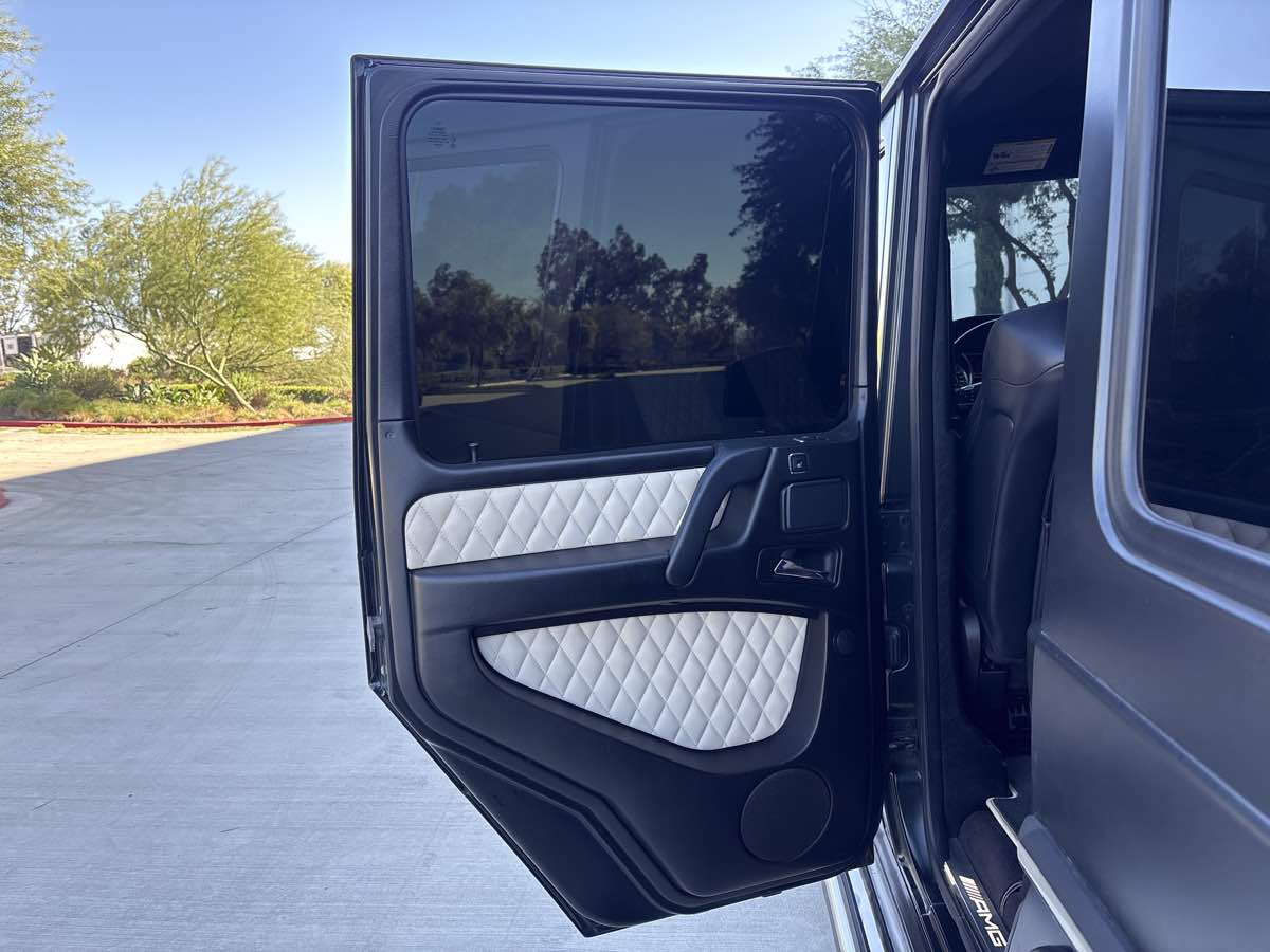 Photo 11 of this Mercedes-Benz G 63