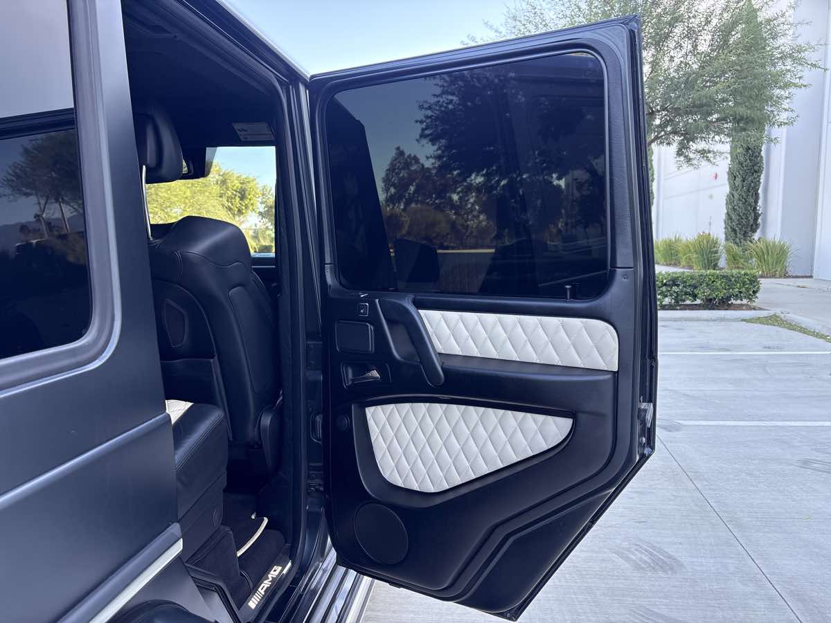 Photo 13 of this Mercedes-Benz G 63