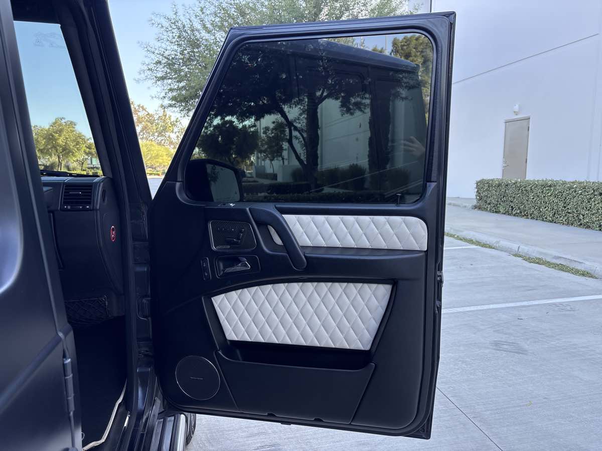 Photo 15 of this Mercedes-Benz G 63