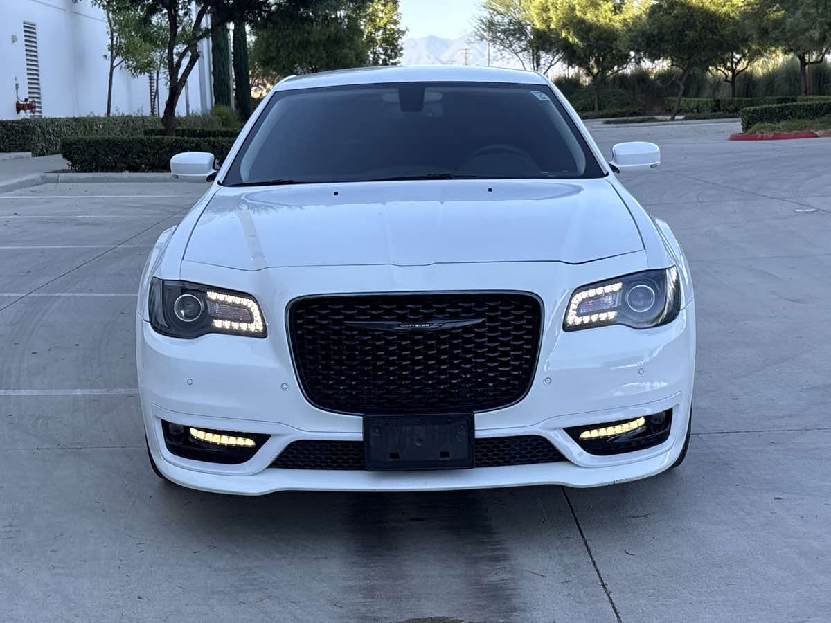 Photo 8 of this Chrysler 300