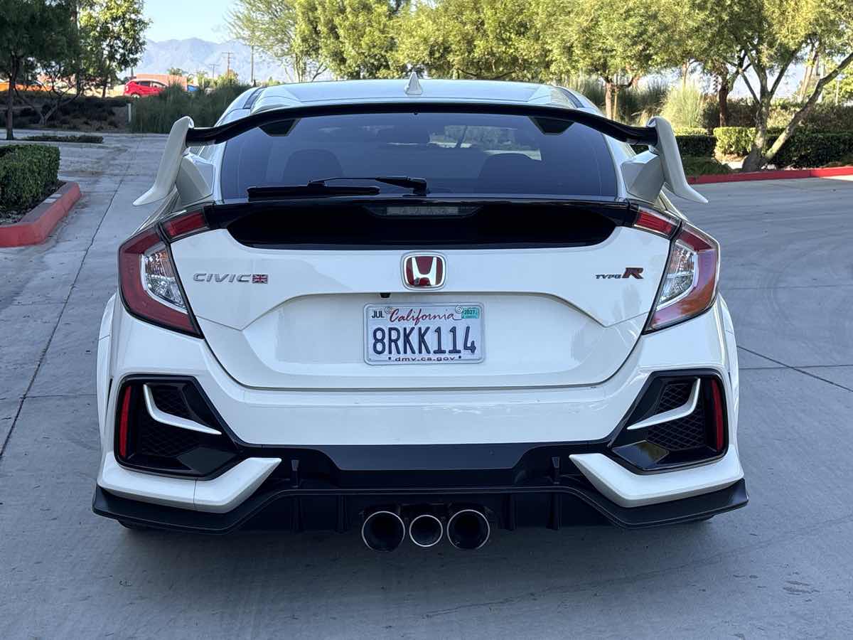 Photo 4 of this Honda Civic Type R