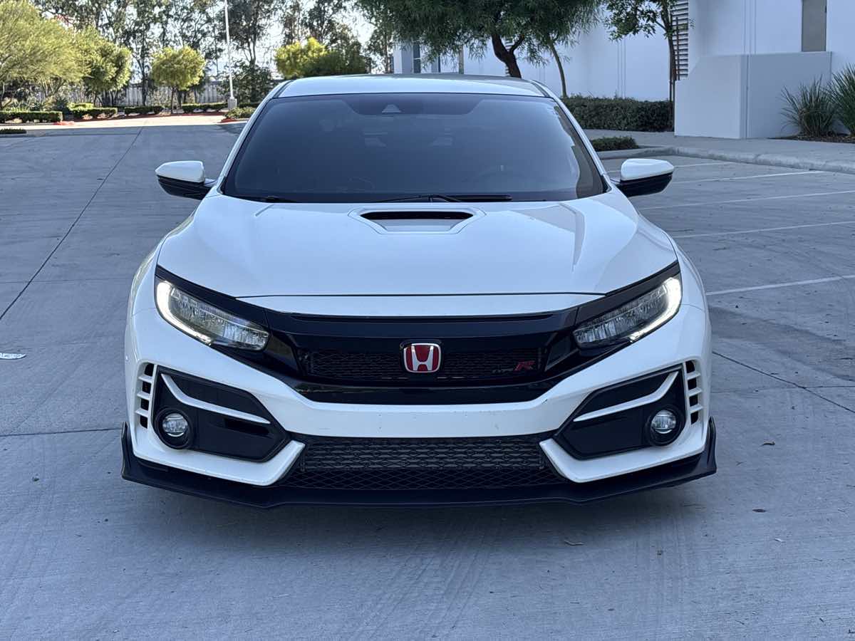 Photo 8 of this Honda Civic Type R
