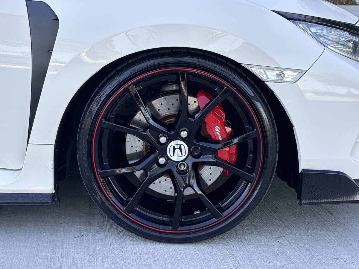 Photo 9 of this Honda Civic Type R