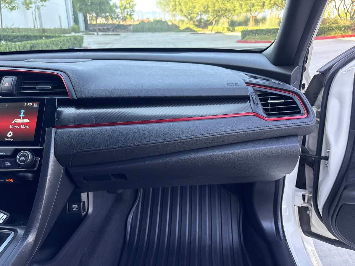 Photo 18 of this Honda Civic Type R