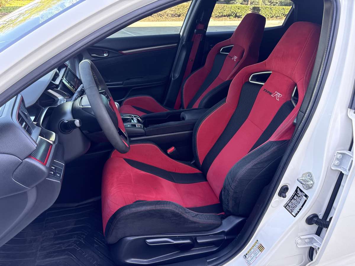 Photo 20 of this Honda Civic Type R