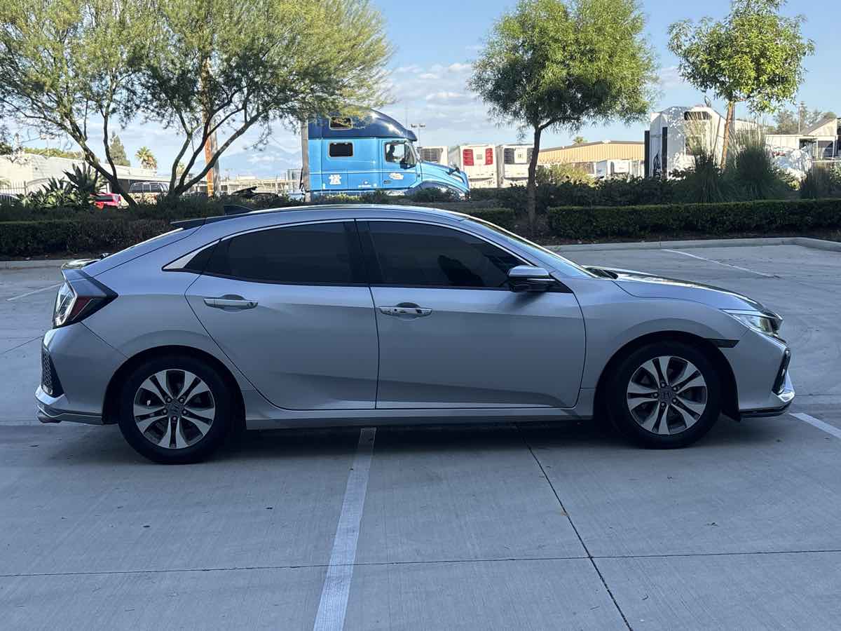 Photo 2 of this Honda Civic Hatchback
