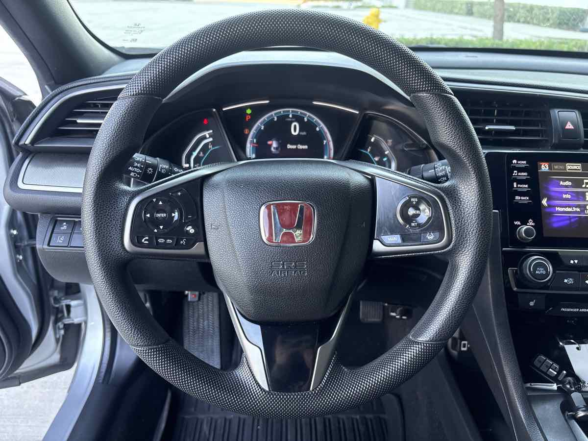 Photo 17 of this Honda Civic Hatchback