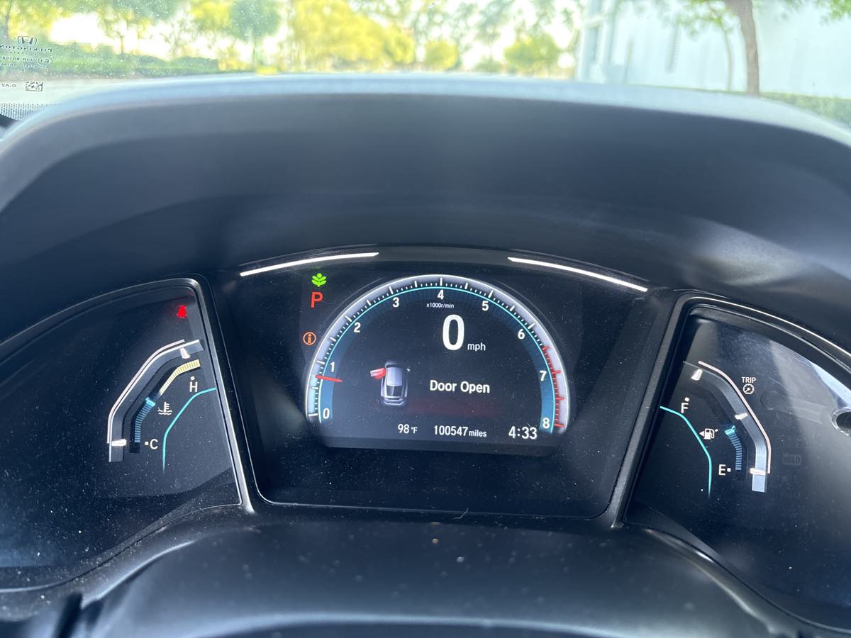 Photo 18 of this Honda Civic Hatchback