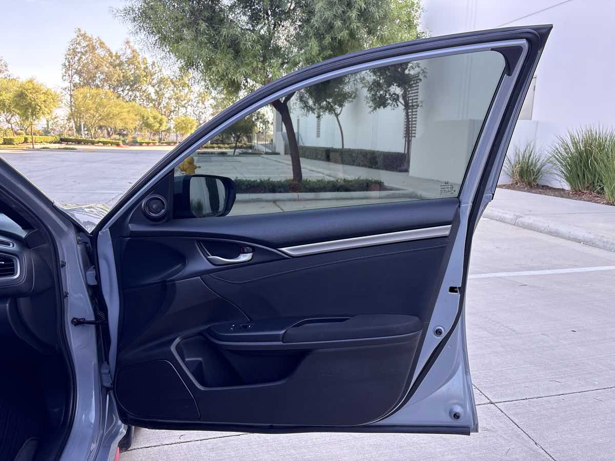 Photo 14 of this Honda Civic Hatchback
