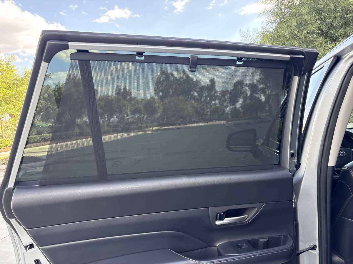 Photo 12 of this Toyota Grand Highlander