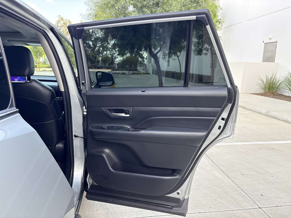 Photo 15 of this Toyota Grand Highlander