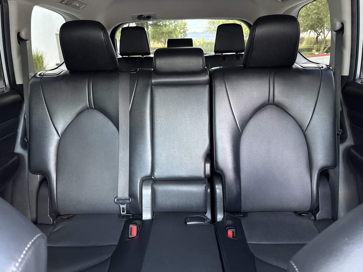 Photo 32 of this Toyota Grand Highlander
