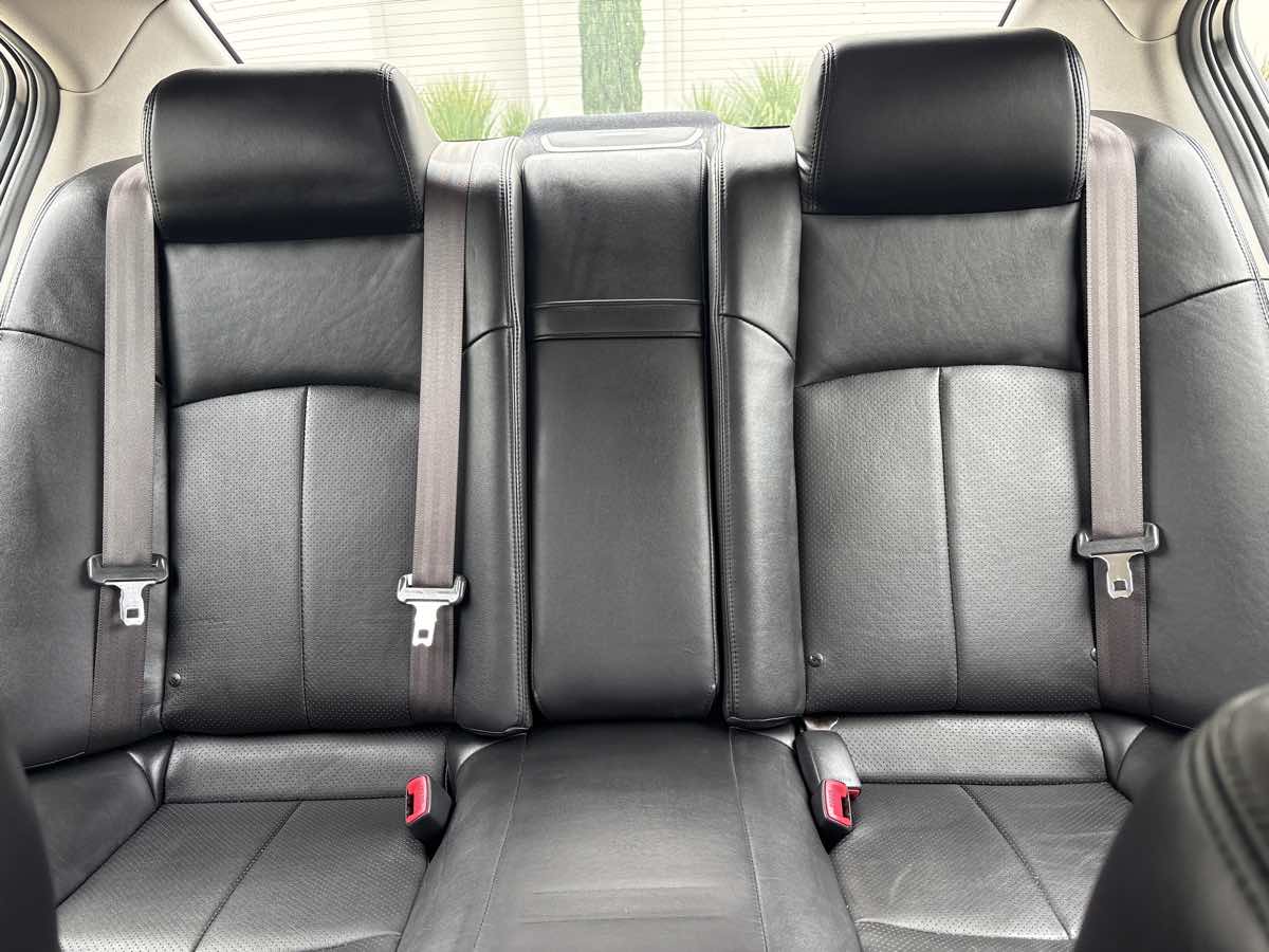 Photo 27 of this INFINITI G37 Sedan