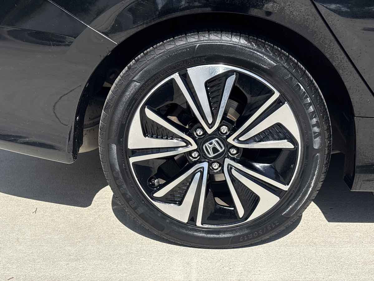Photo 9 of this Honda Civic Sedan