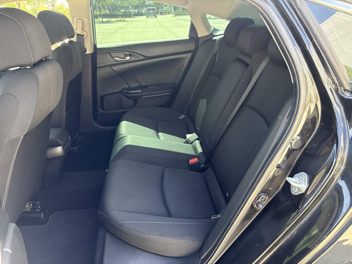 Photo 12 of this Honda Civic Sedan