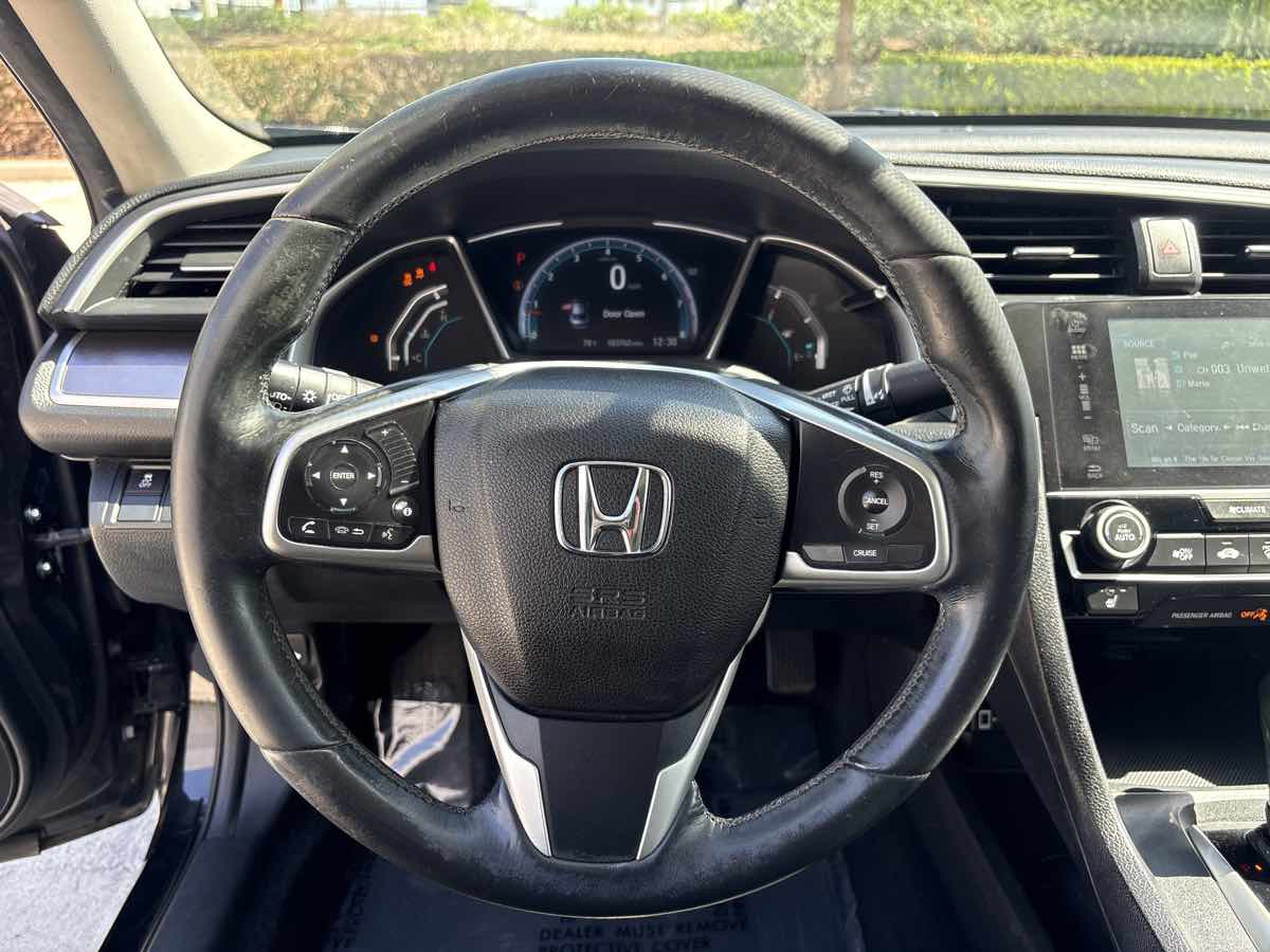 Photo 20 of this Honda Civic Sedan
