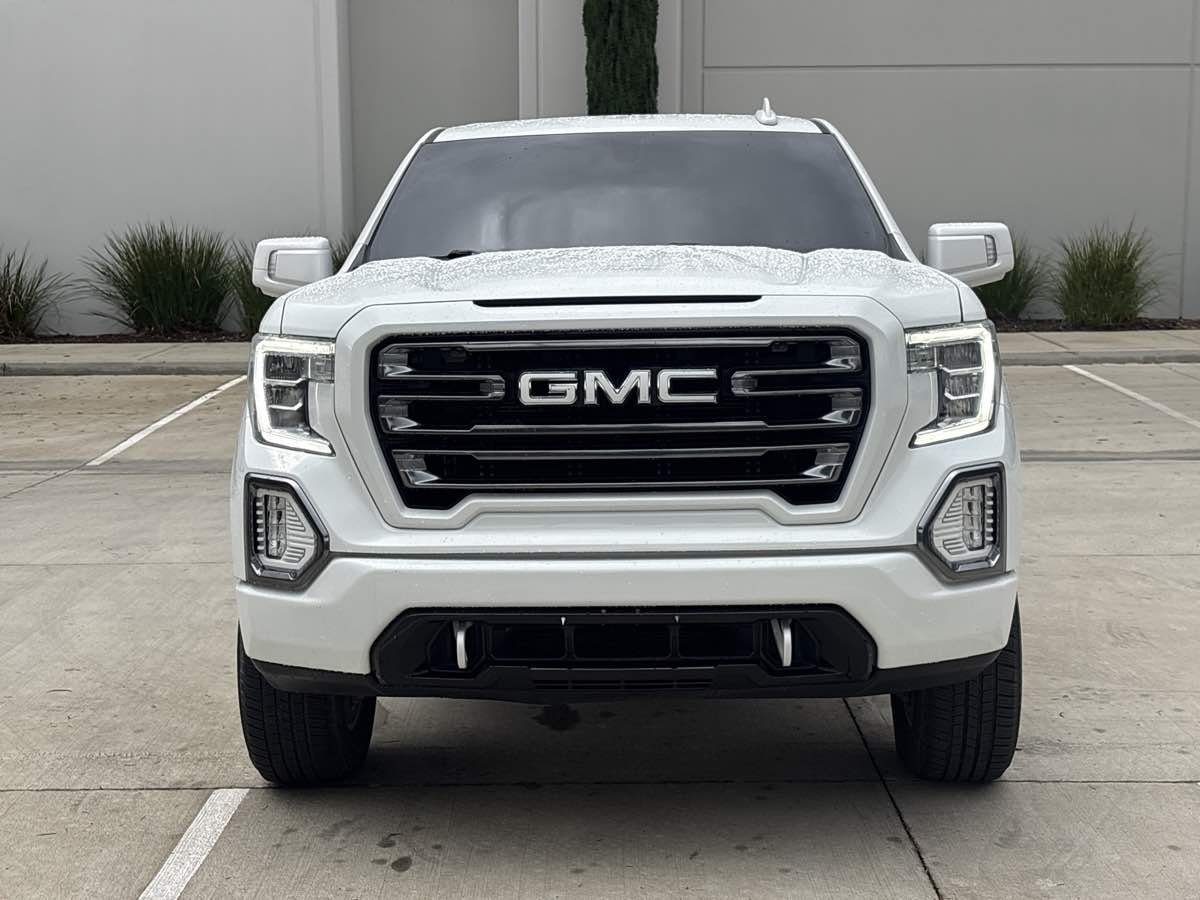 Photo 8 of this GMC Sierra 1500