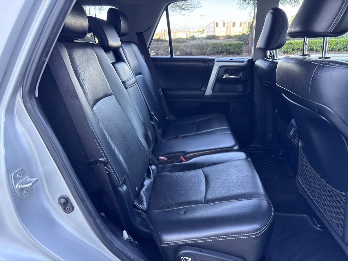 Photo 14 of this Toyota 4Runner
