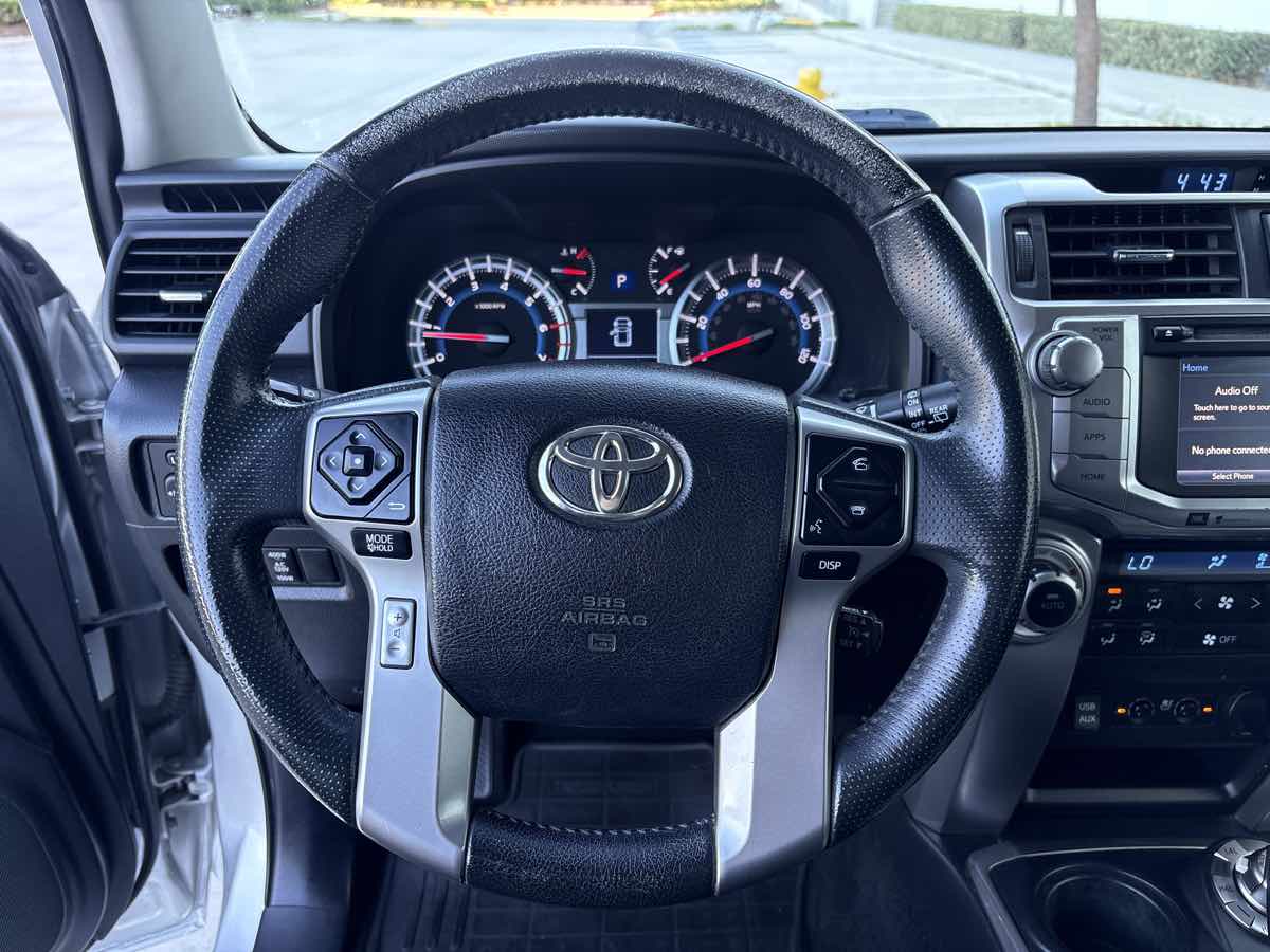Photo 21 of this Toyota 4Runner