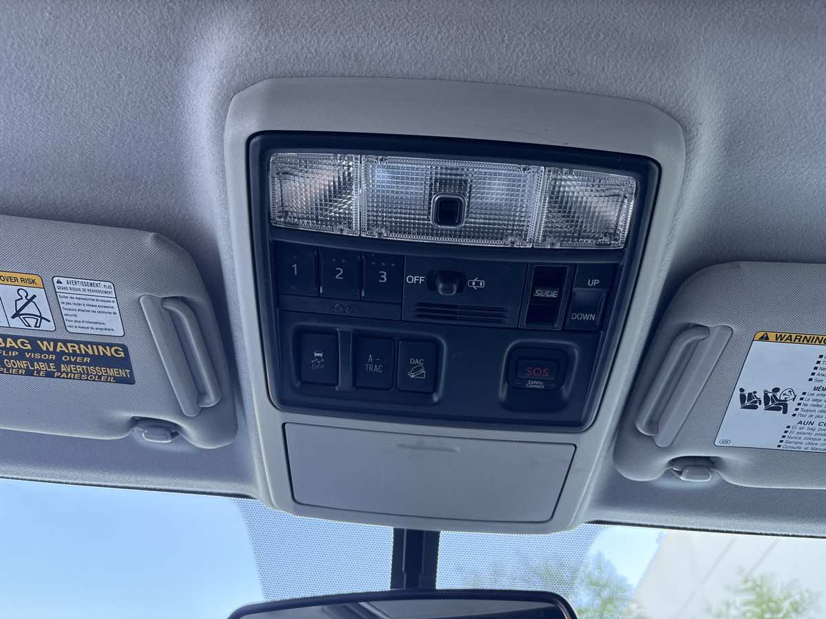 Photo 27 of this Toyota 4Runner