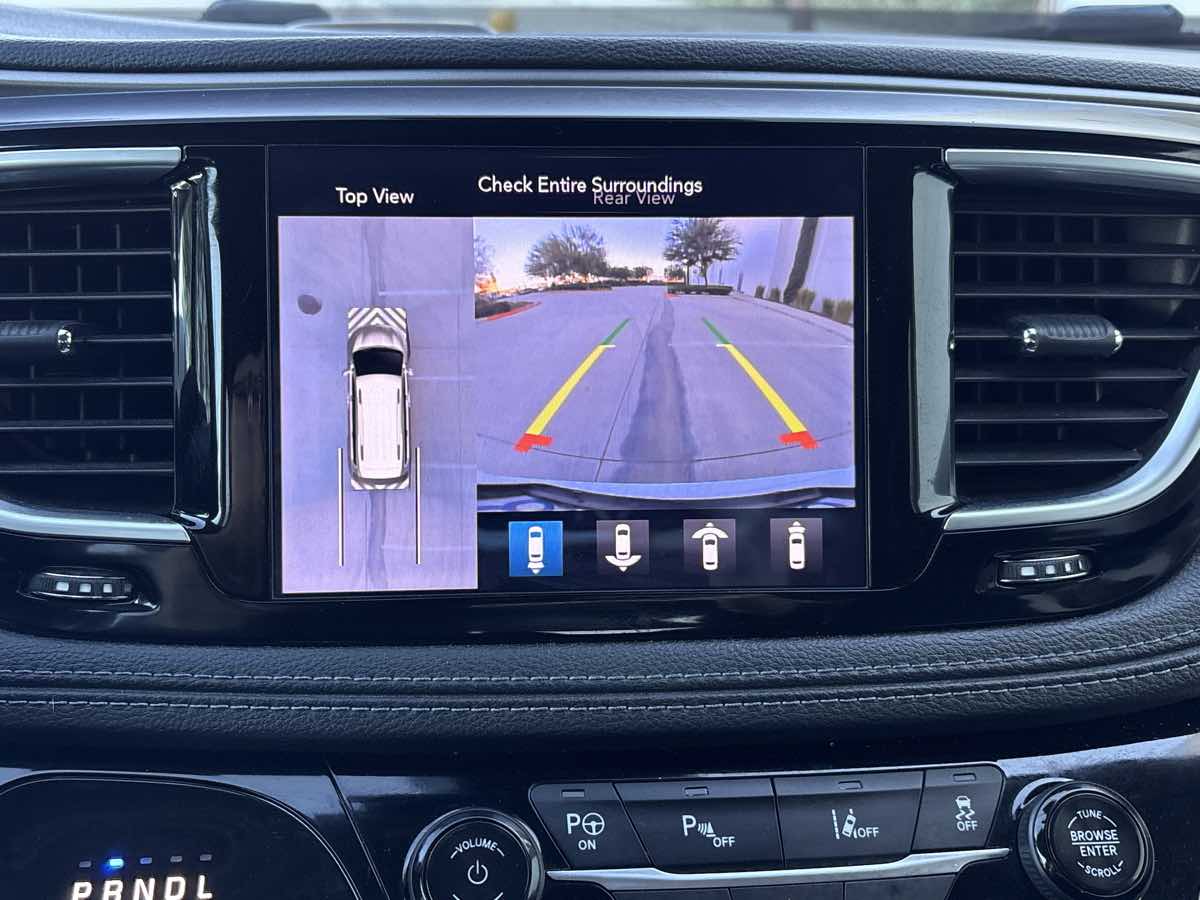 Photo 25 of this Chrysler Pacifica