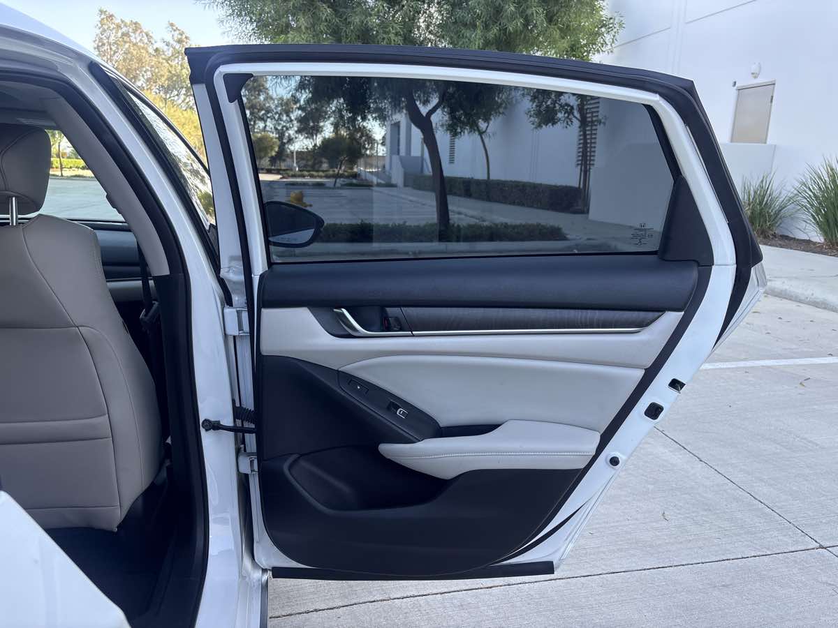 Photo 12 of this Honda Accord Sedan