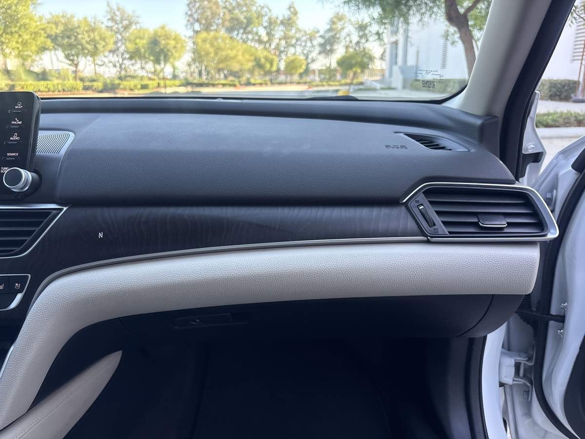 Photo 16 of this Honda Accord Sedan