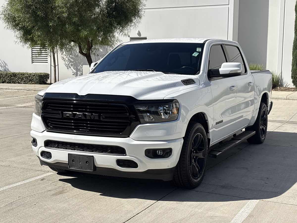 Photo 7 of this Ram 1500
