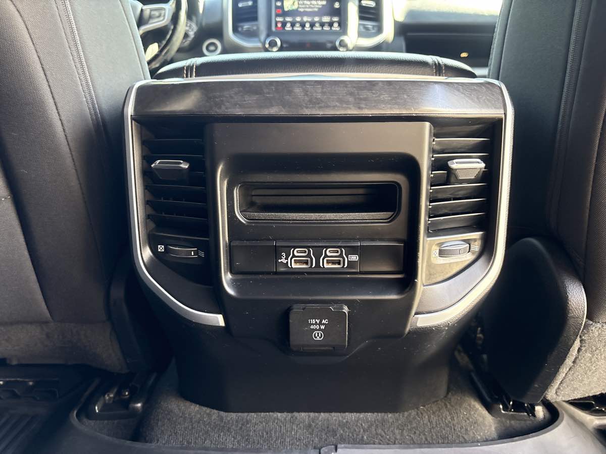 Photo 14 of this Ram 1500