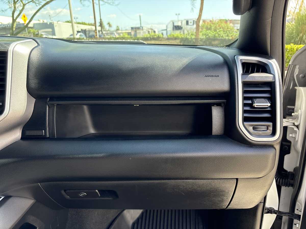 Photo 17 of this Ram 1500