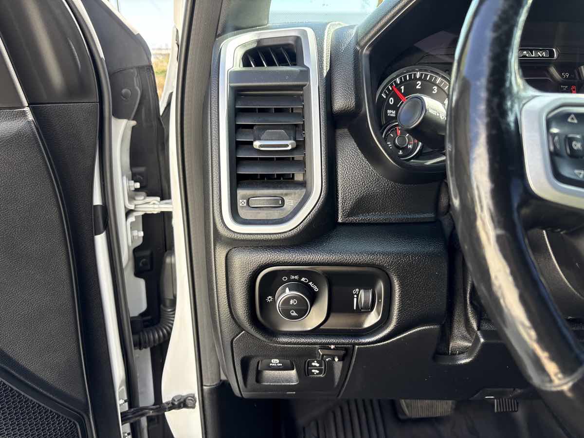 Photo 20 of this Ram 1500