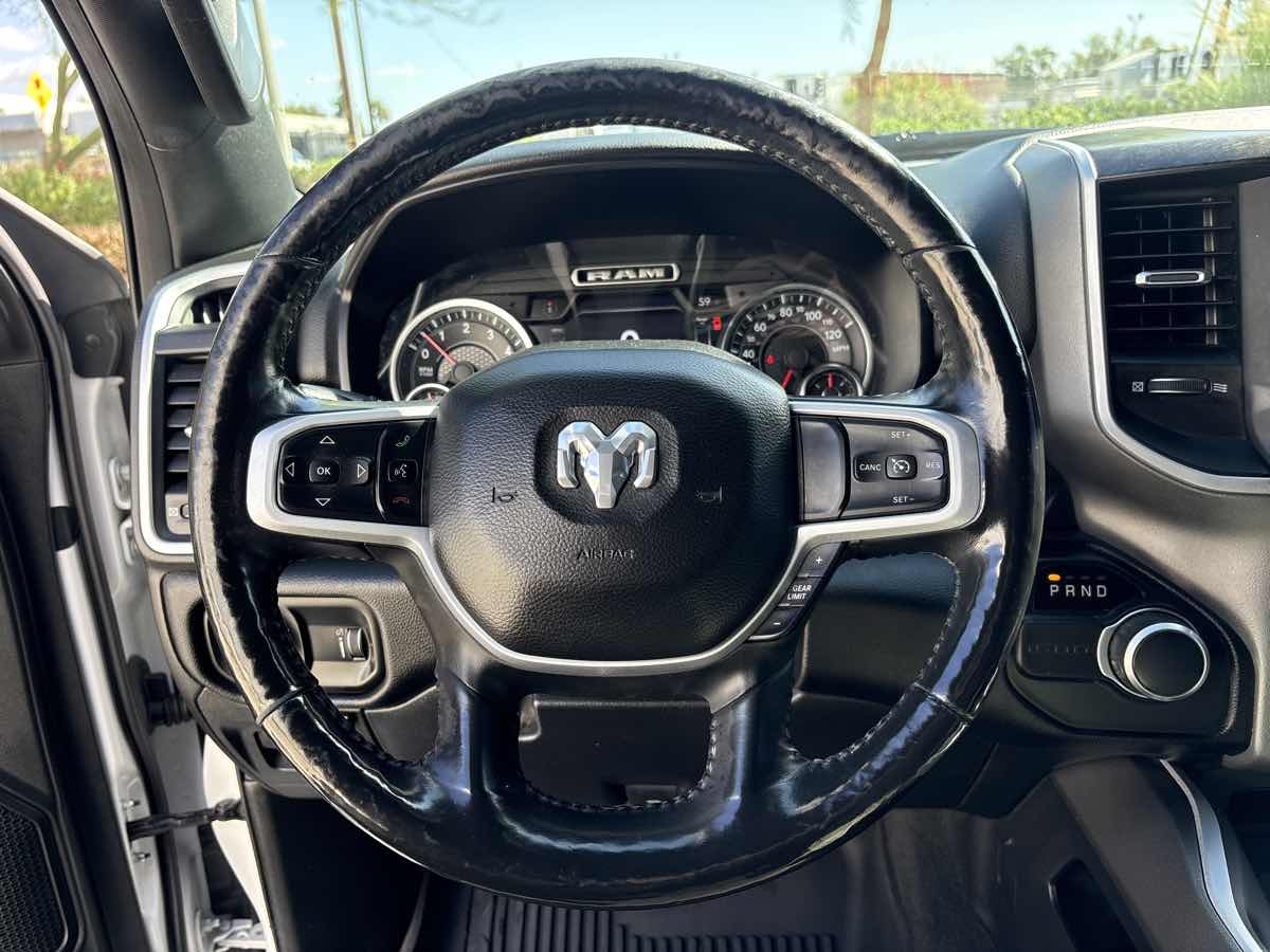 Photo 21 of this Ram 1500