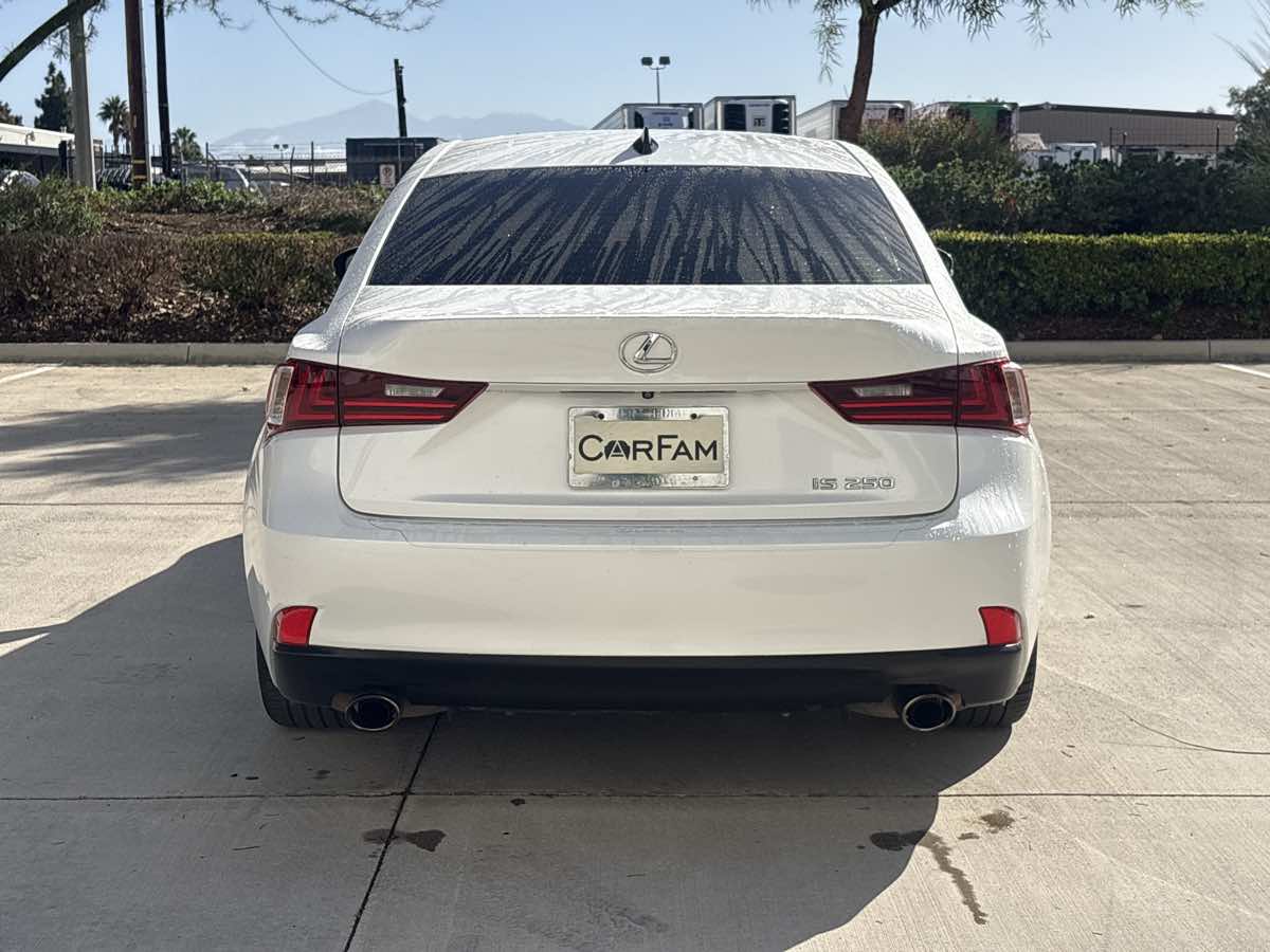 Photo 4 of this Lexus IS 250