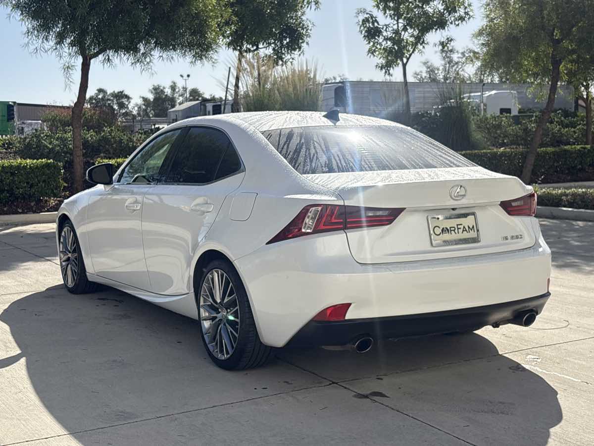 Photo 5 of this Lexus IS 250