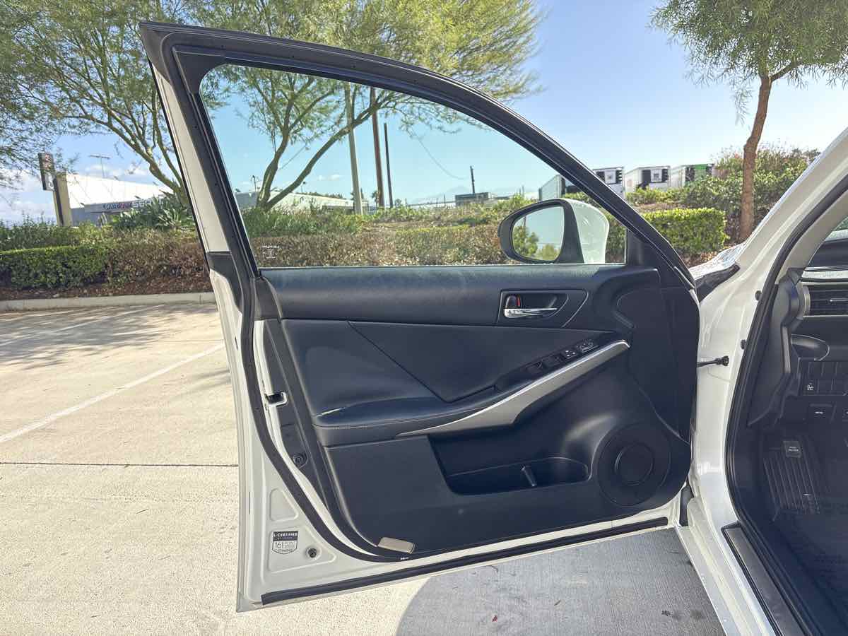 Photo 18 of this Lexus IS 250