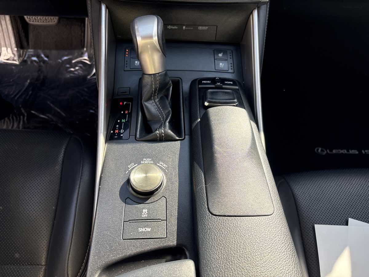 Photo 25 of this Lexus IS 250