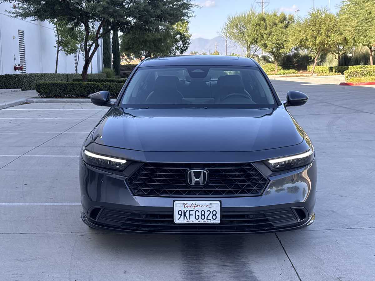 Photo 8 of this Honda Accord Hybrid
