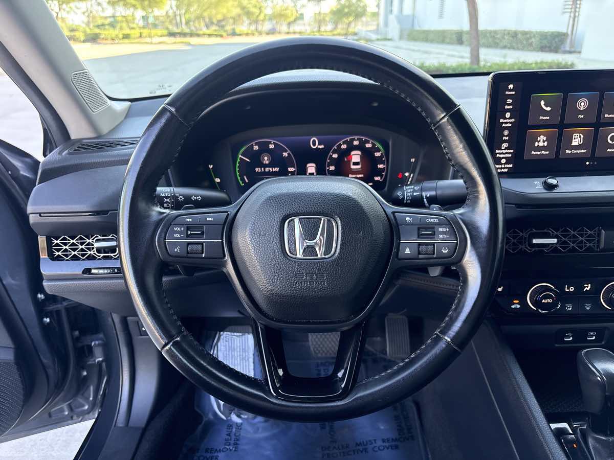 Photo 20 of this Honda Accord Hybrid