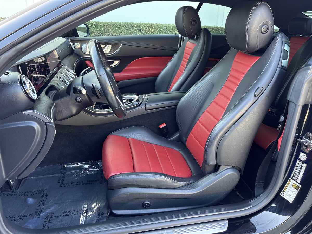 Photo 16 of this Mercedes-Benz E 450