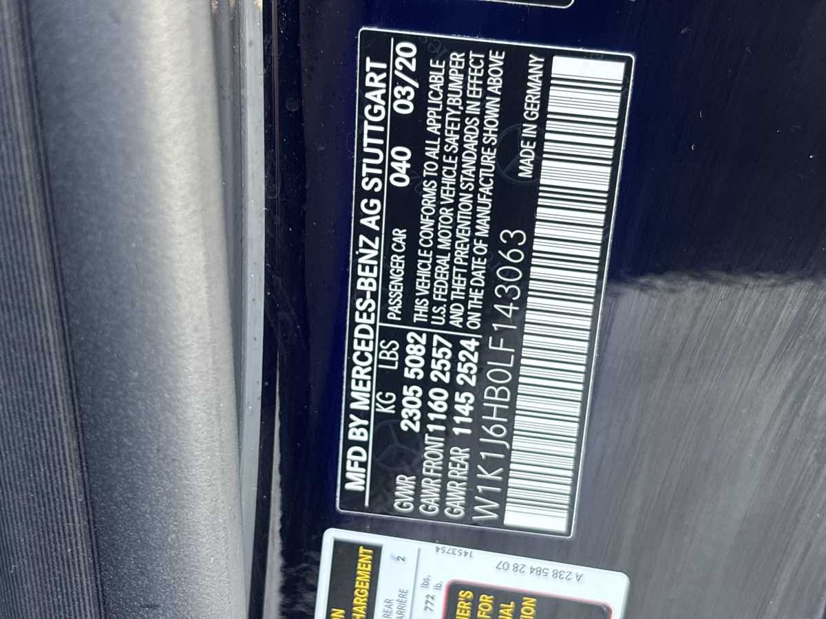 Photo 28 of this Mercedes-Benz E 450