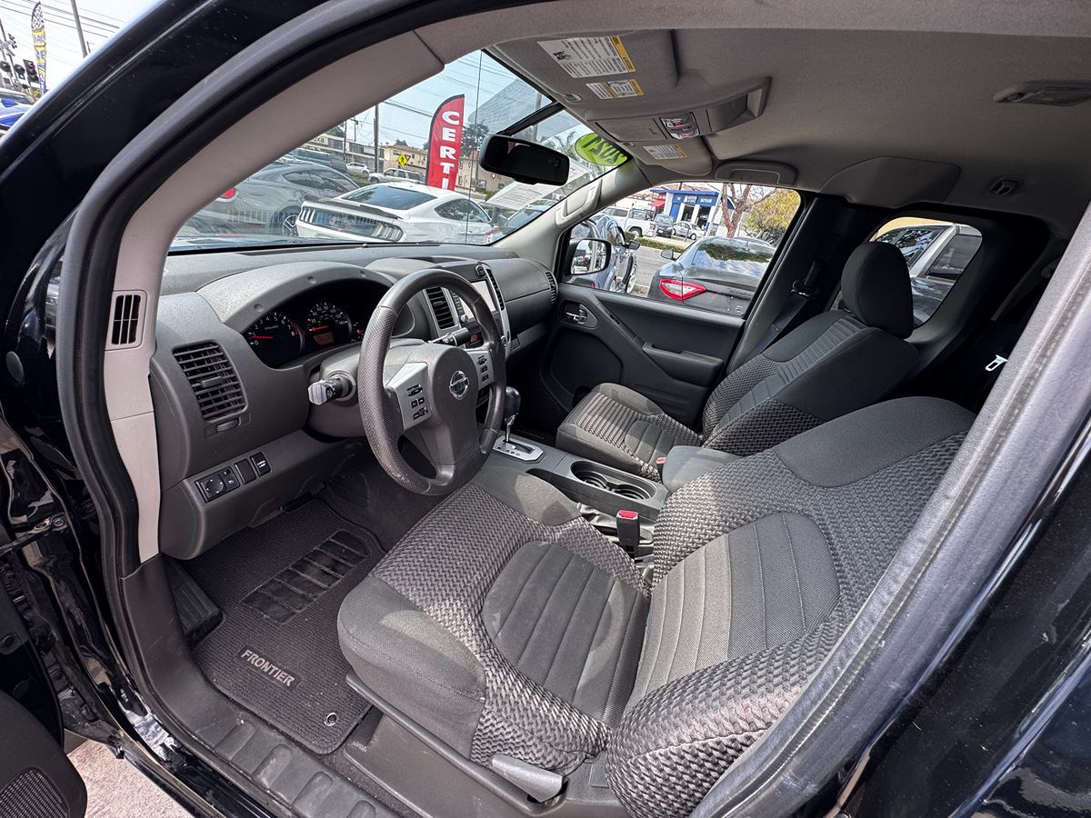 2021 Nissan Frontier SV - Photo 9