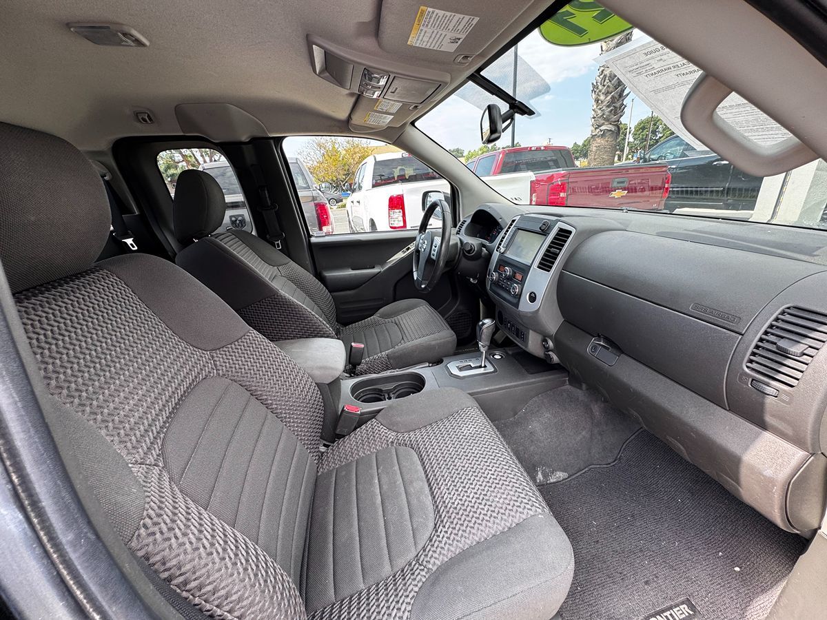 2021 Nissan Frontier SV - Photo 12