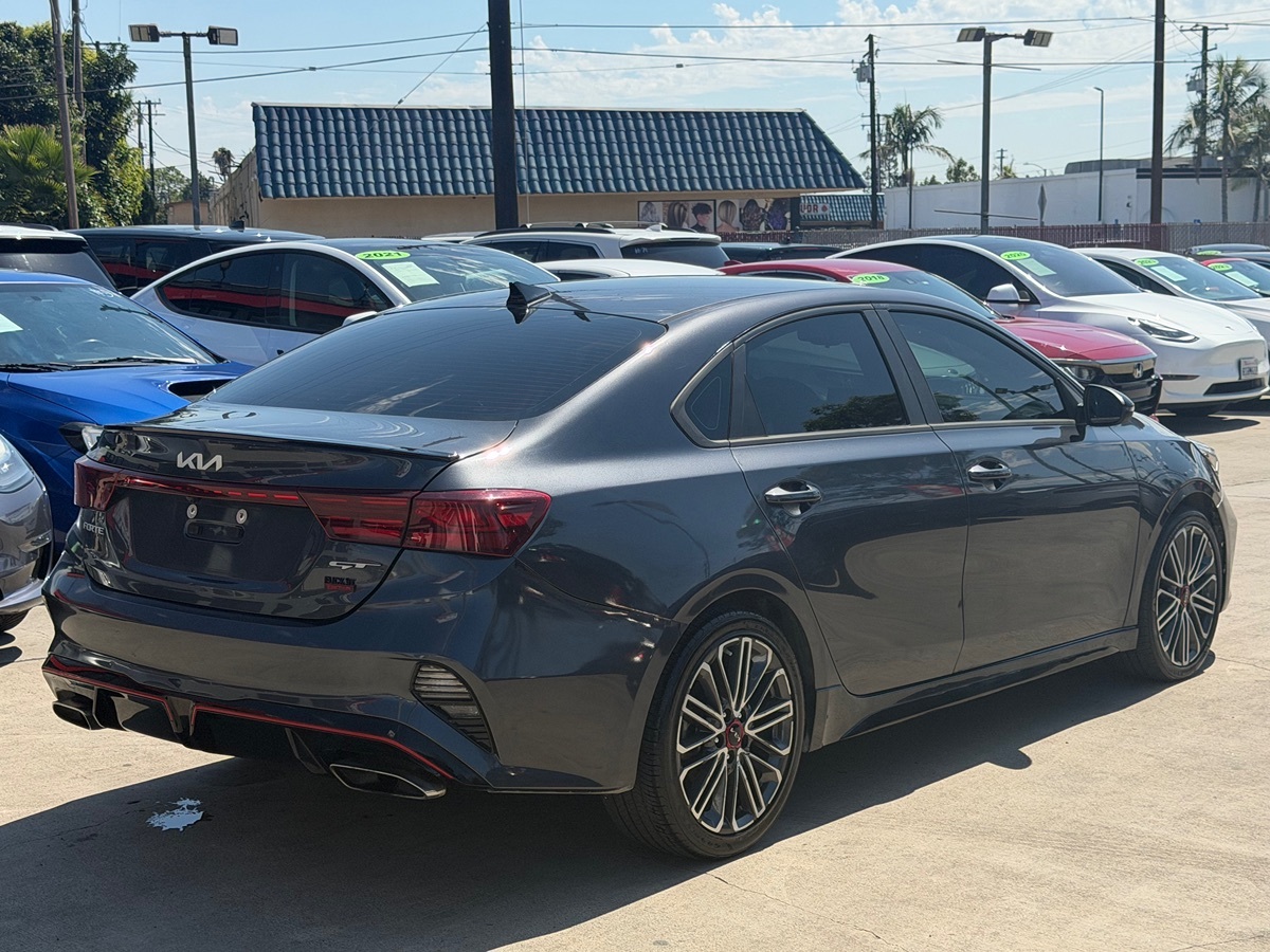 2023 Kia Forte GT - Photo 6