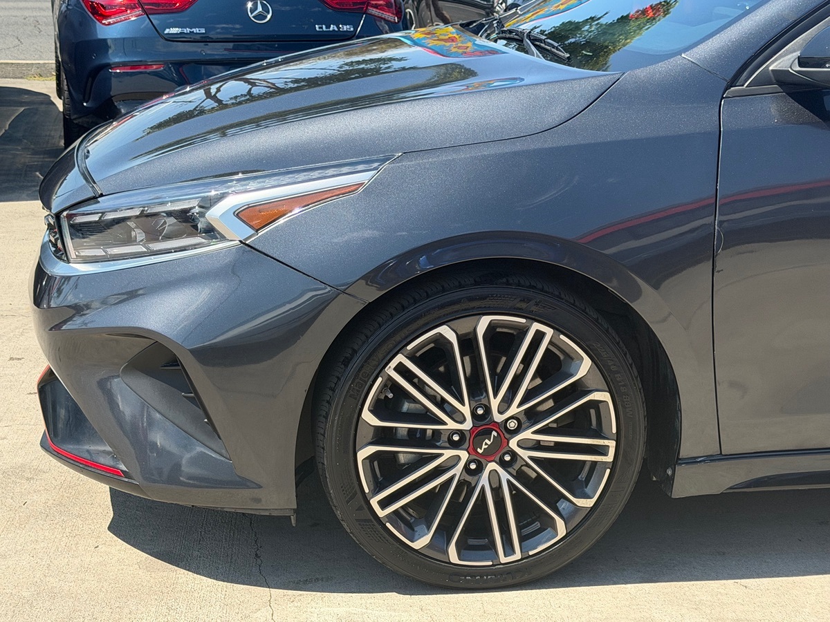 2023 Kia Forte GT - Photo 7